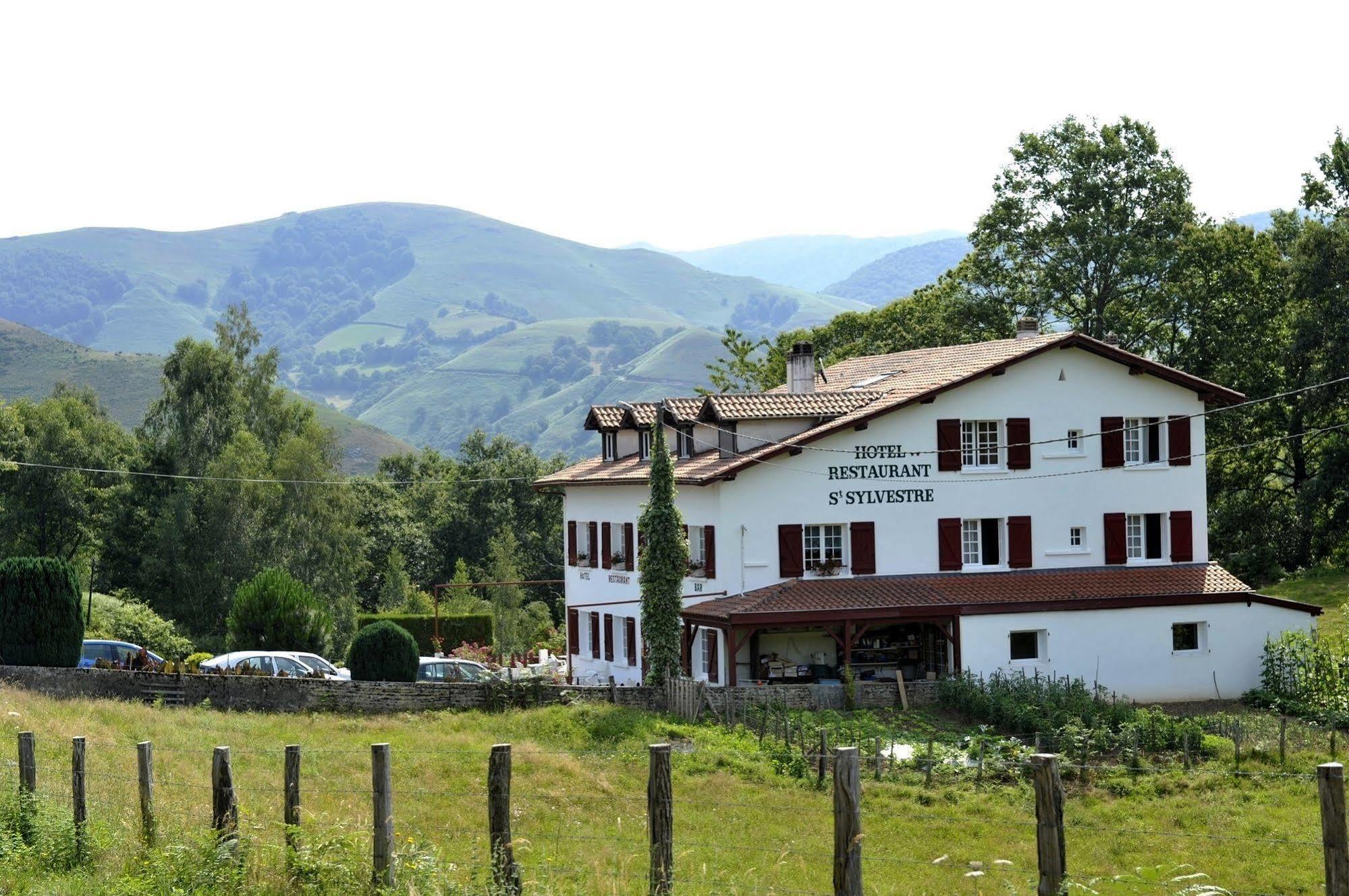 Logis Hotel St Sylvestre Aldudes Exterior foto